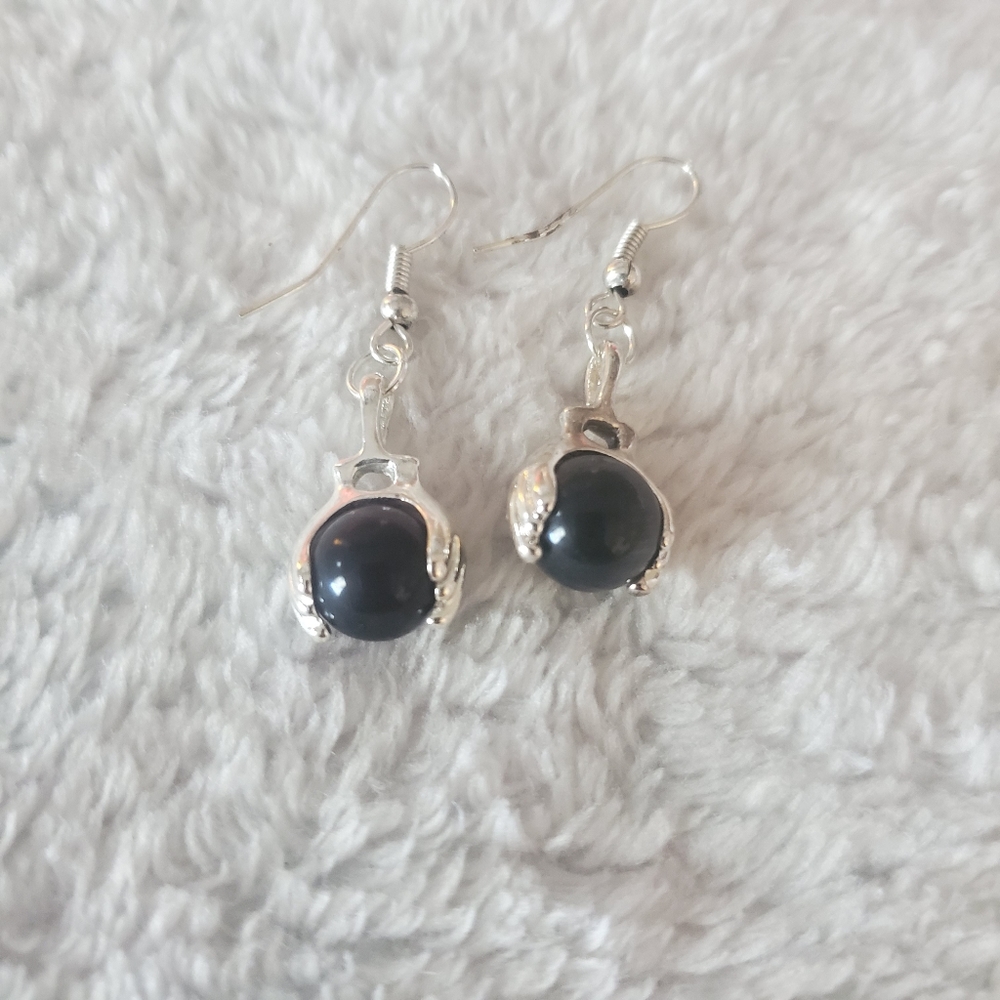 Fashion silver stone earrings